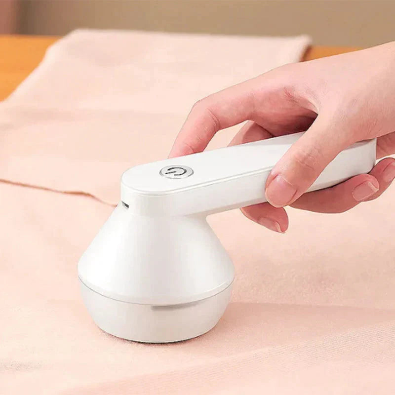 Rasoir de scame rechargeable pentru haine impecabile