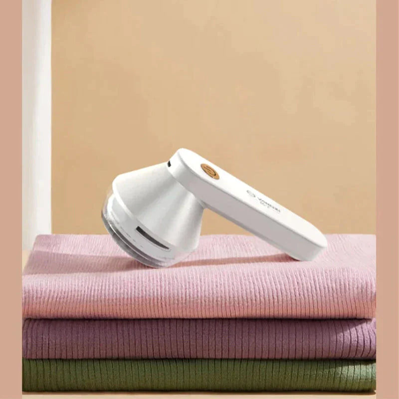 Rasoir de scame rechargeable pentru haine impecabile