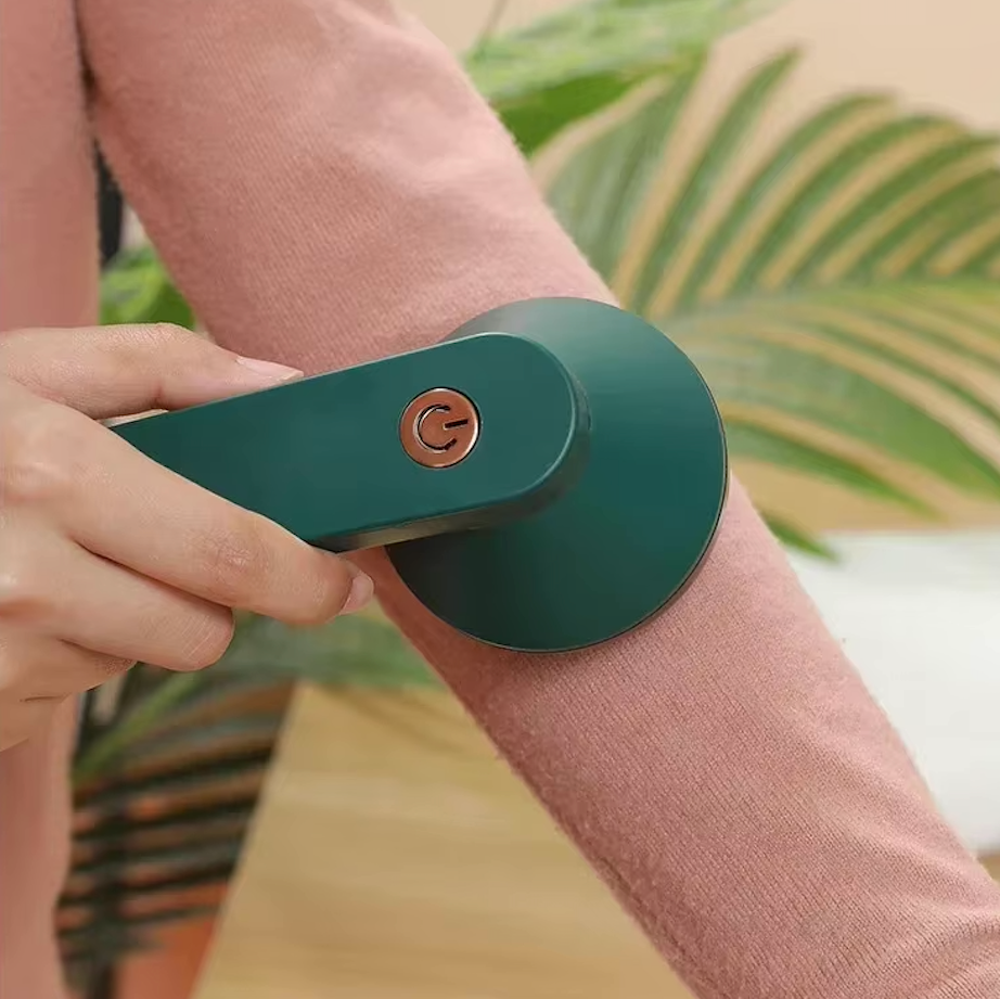 Rasoir de scame rechargeable pentru haine impecabile
